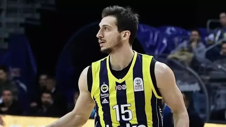 66bb395a8a2264f99aed88f3 Fenerbahçe Beko’dan Emre Ekşioğlu'na Yılın İmzası: Sözleşme Uzatıldı